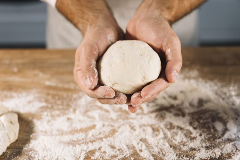 artigo do blog Como Fazer a Massa de Pizza Perfeita em Casa